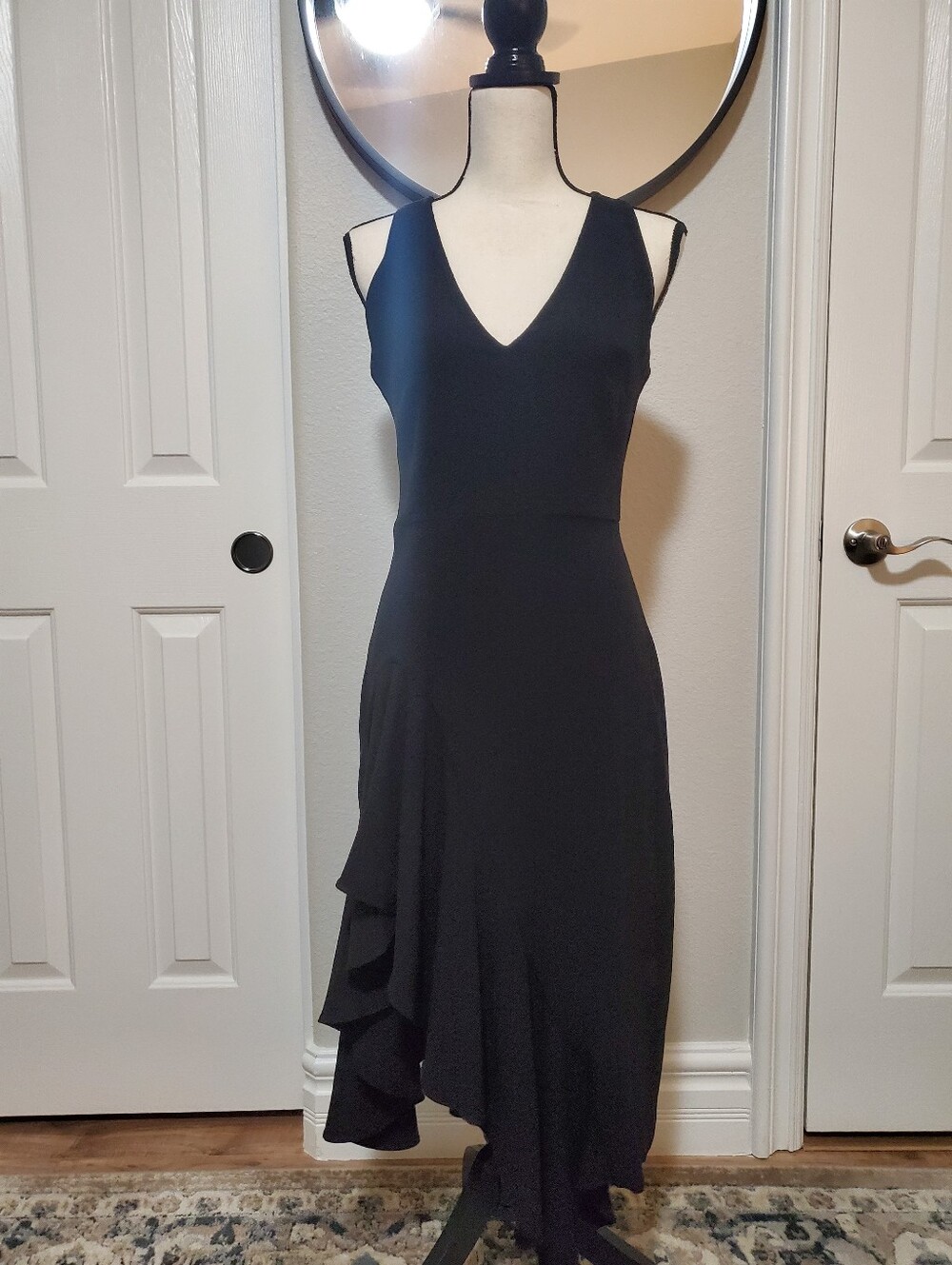 BETSEY JOHNSON COCKTAIL DRESS SIZE 4